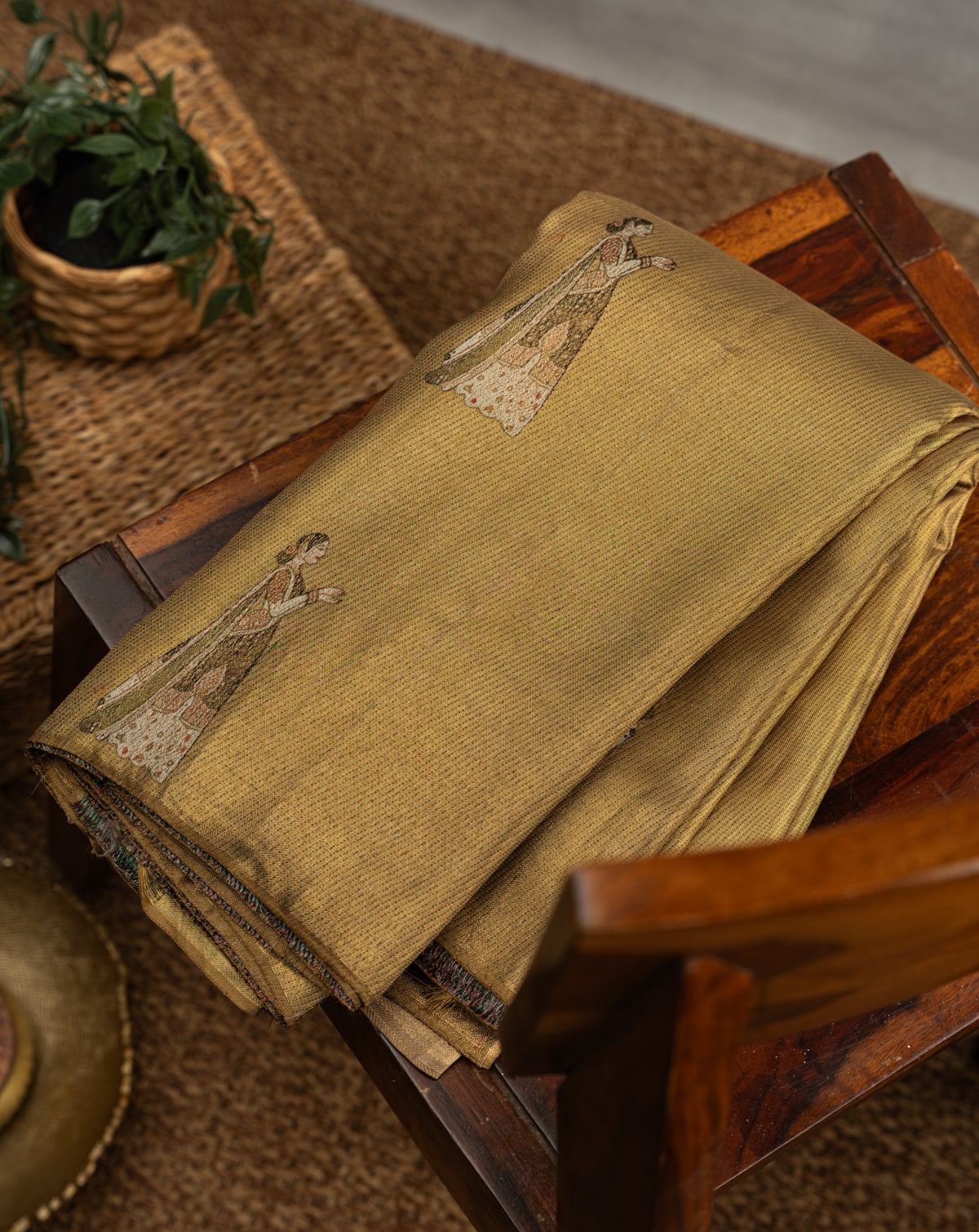 Golden Tissue Kanchipuram Silk Saree With Exclusive Electronic Jacquard Weaves
