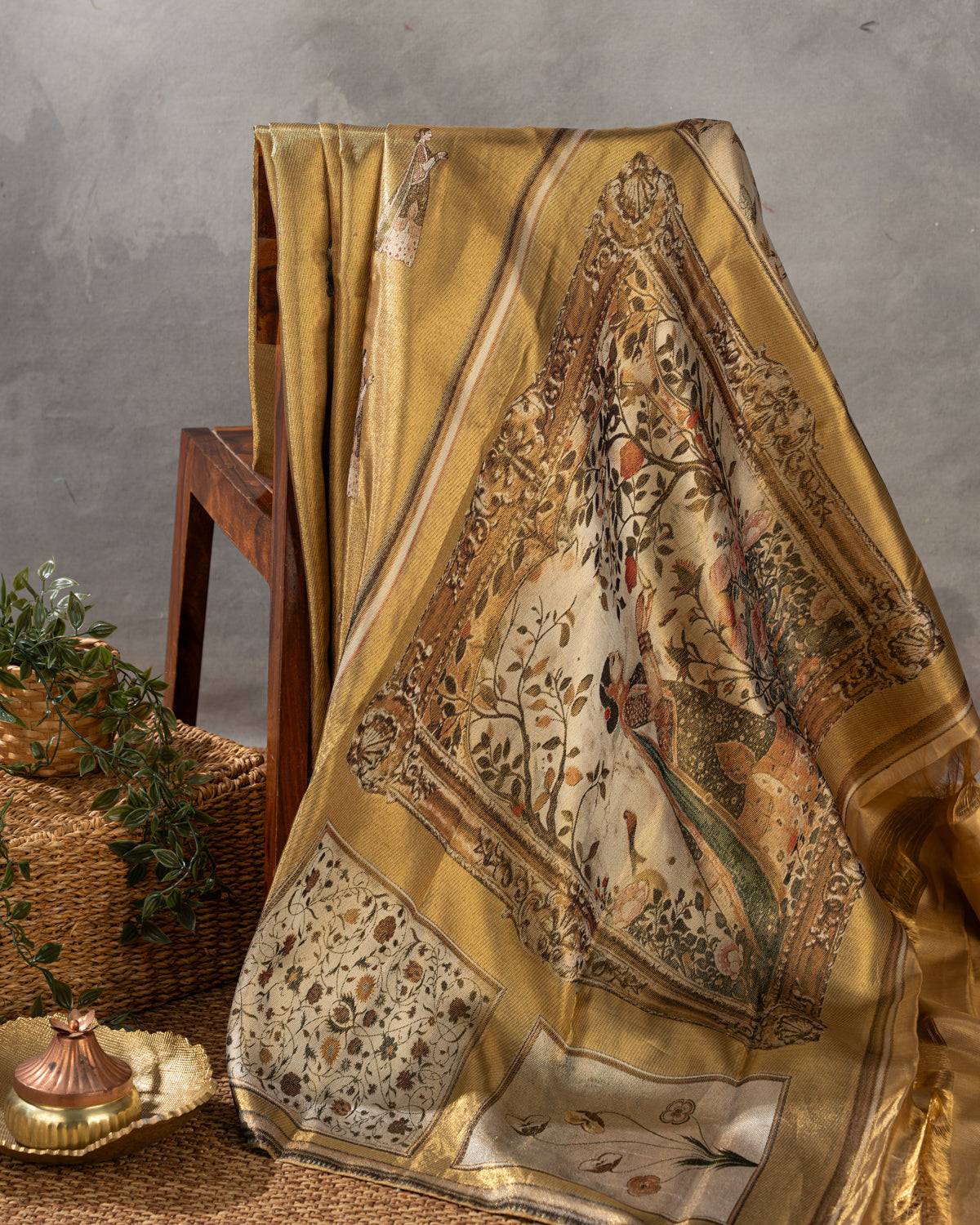 Golden Tissue Kanchipuram Silk Saree With Exclusive Electronic Jacquard Weaves