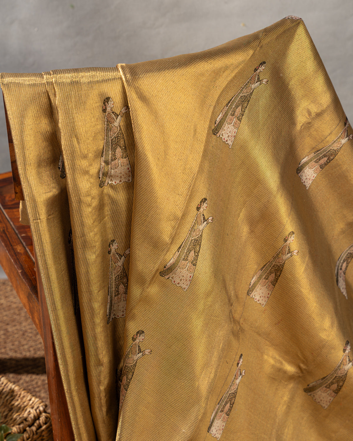 Golden Tissue Kanchipuram Silk Saree With Exclusive Electronic Jacquard Weaves