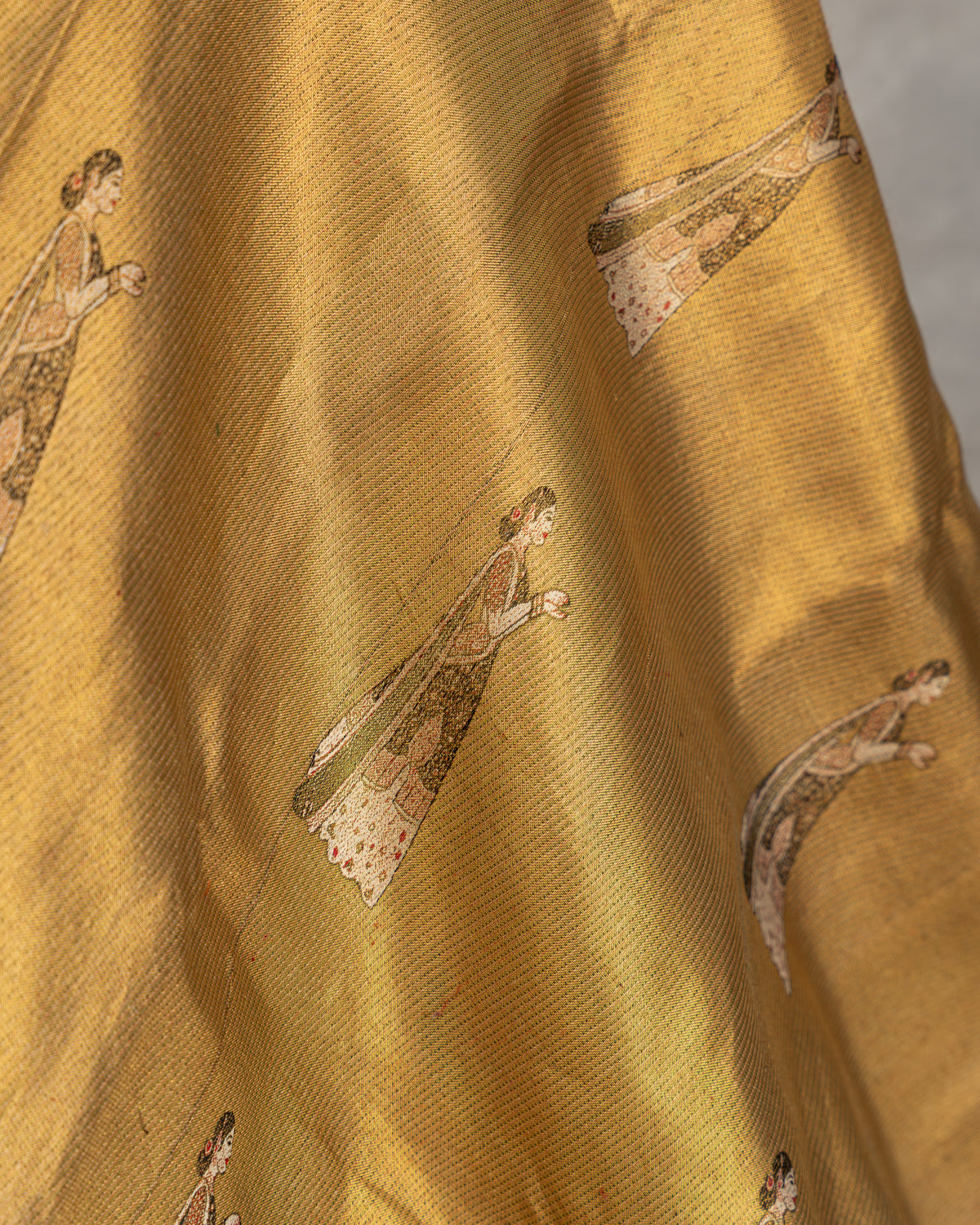 Golden Tissue Kanchipuram Silk Saree With Exclusive Electronic Jacquard Weaves