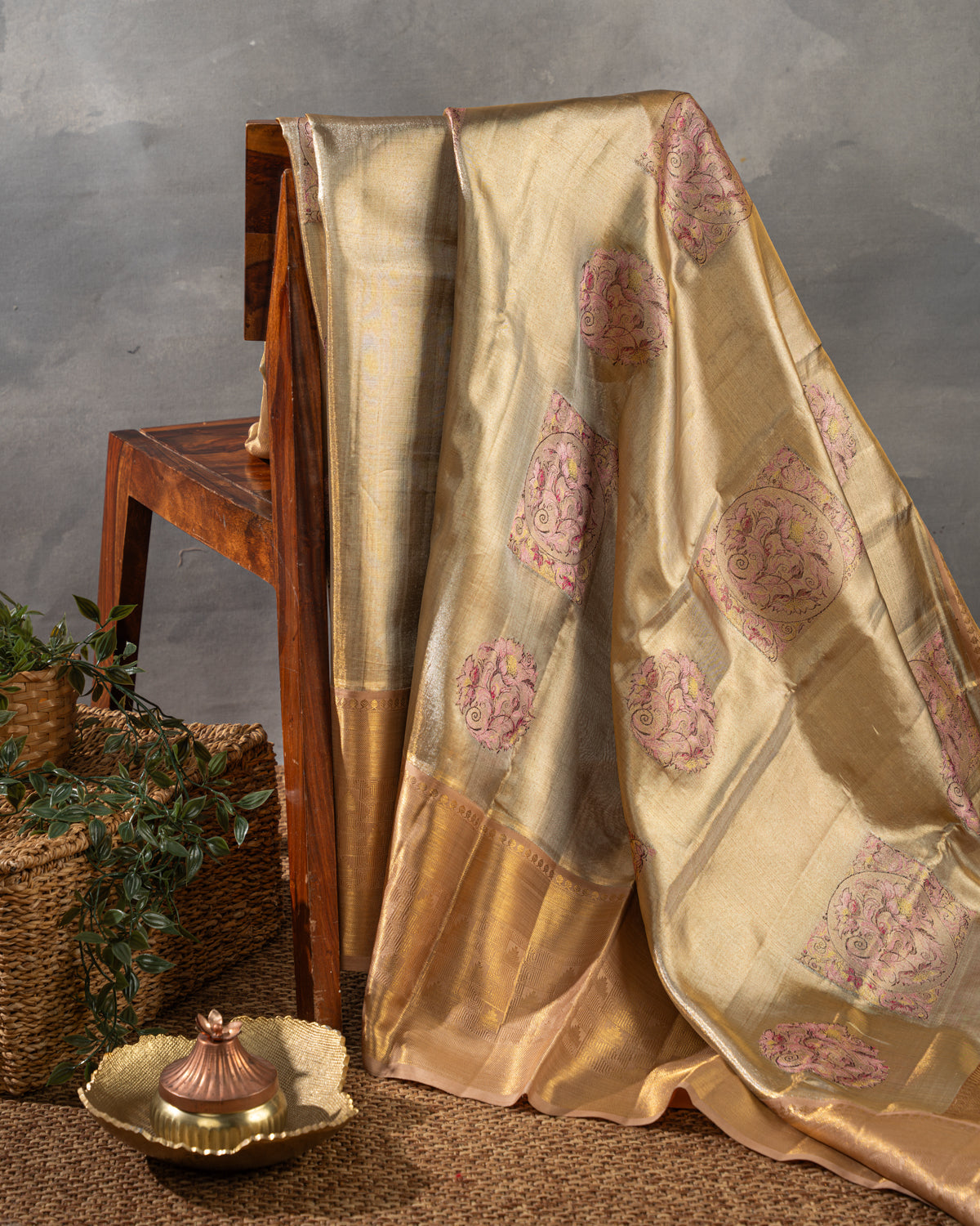Golden Tissue Kanchipuram Silk Saree With Exclusive Electronic Jacquard Weaves