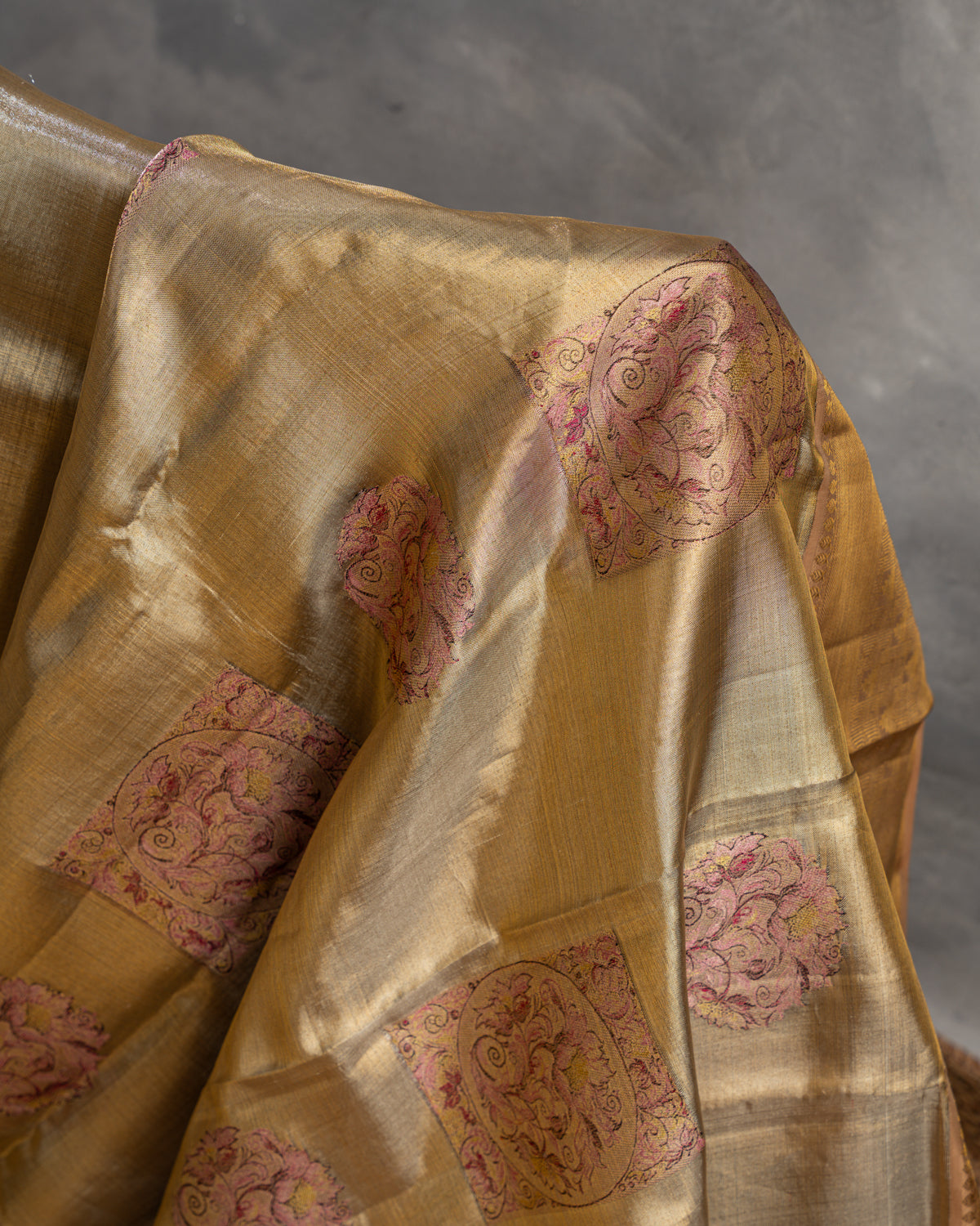 Golden Tissue Kanchipuram Silk Saree With Exclusive Electronic Jacquard Weaves