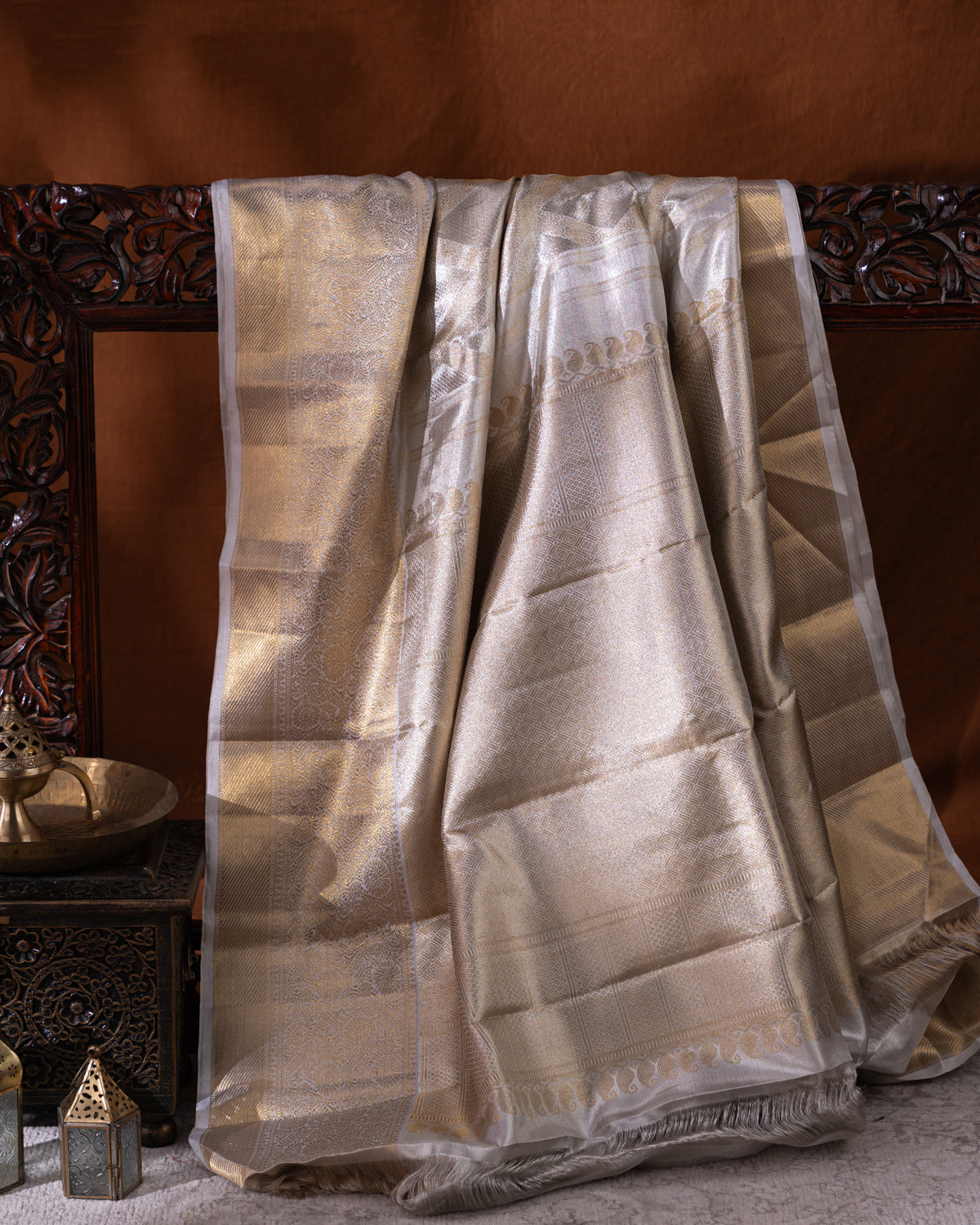 Silver Tissue Kanchipuram Silk Saree With Geometric Zari Weaves
