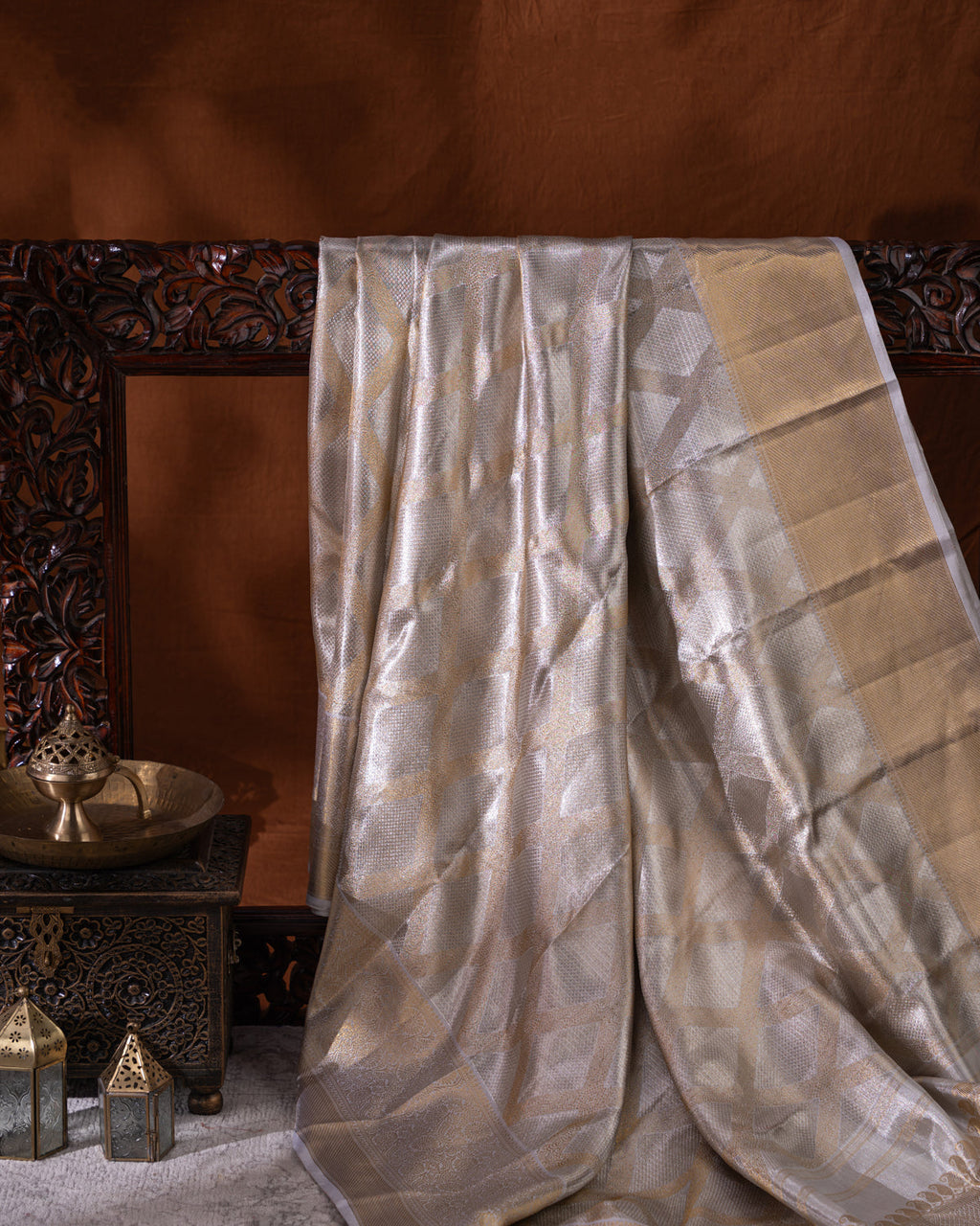 Silver Tissue Kanchipuram Silk Saree With Geometric Zari Weaves