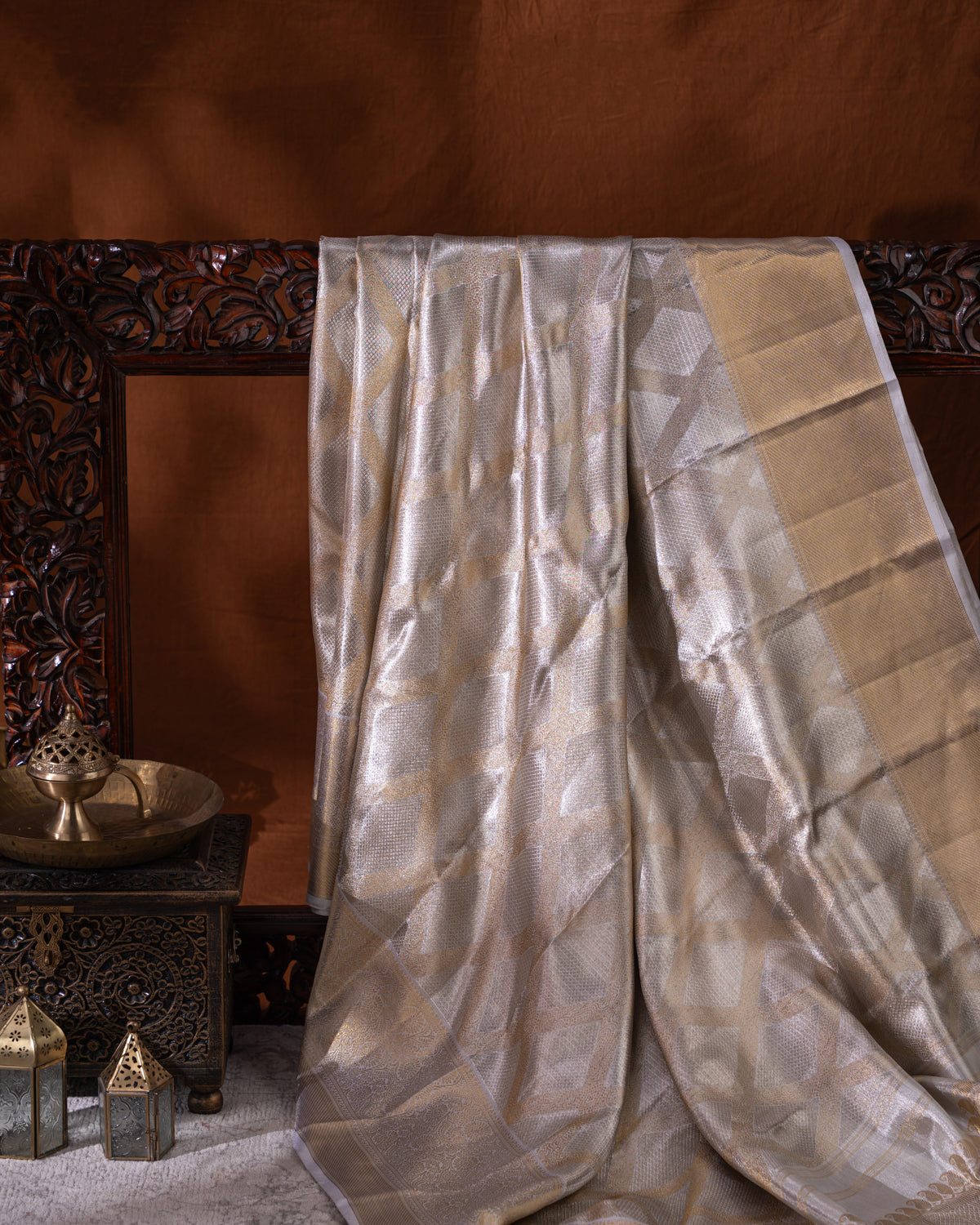 Silver Tissue Kanchipuram Silk Saree With Geometric Zari Weaves