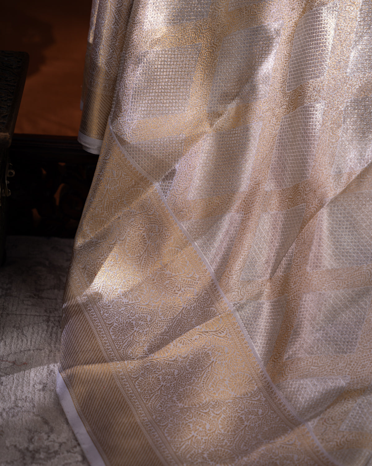 Silver Tissue Kanchipuram Silk Saree With Geometric Zari Weaves