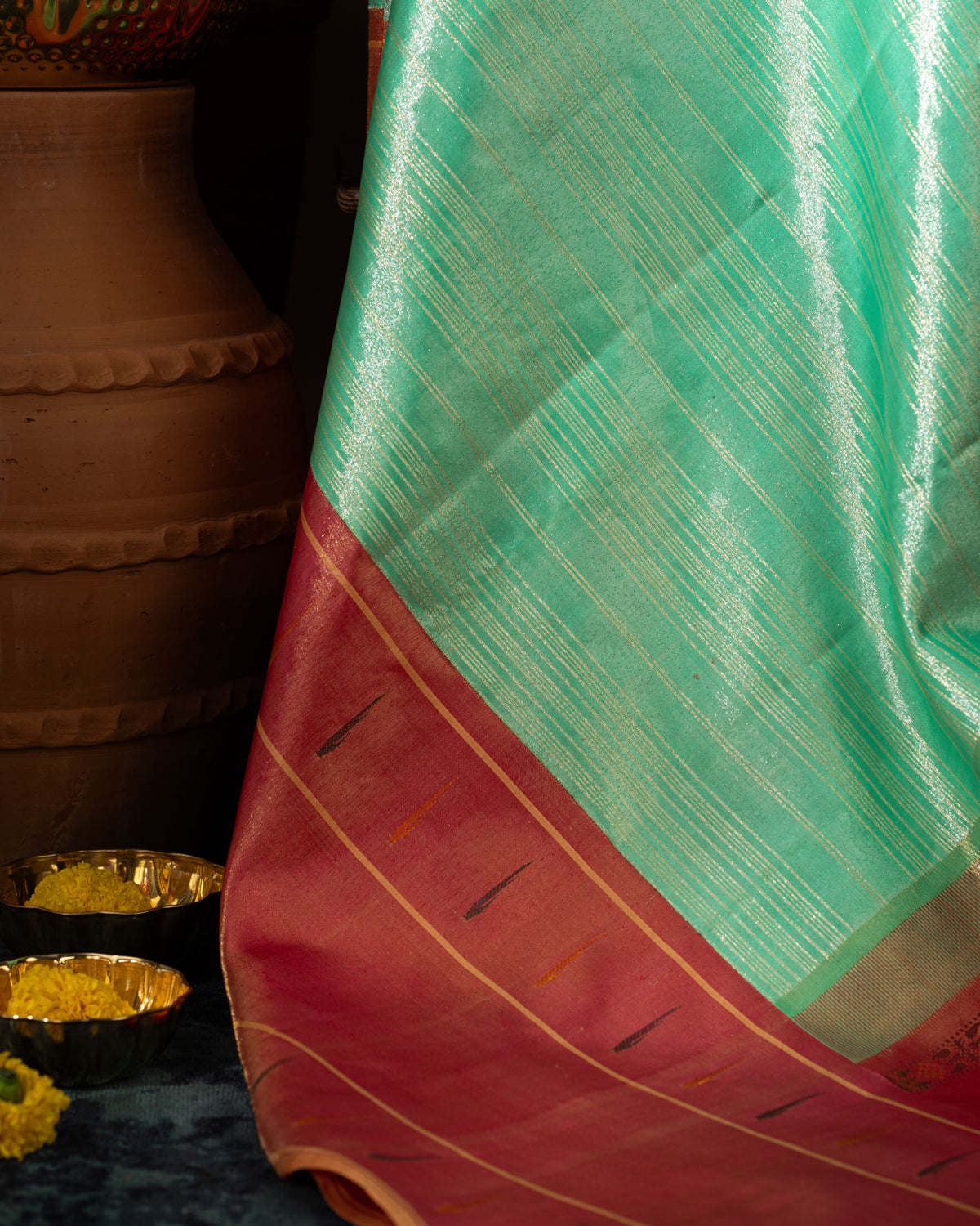 Teal - Pink Kanchipuram Silk Saree With Allover Zari Weaves