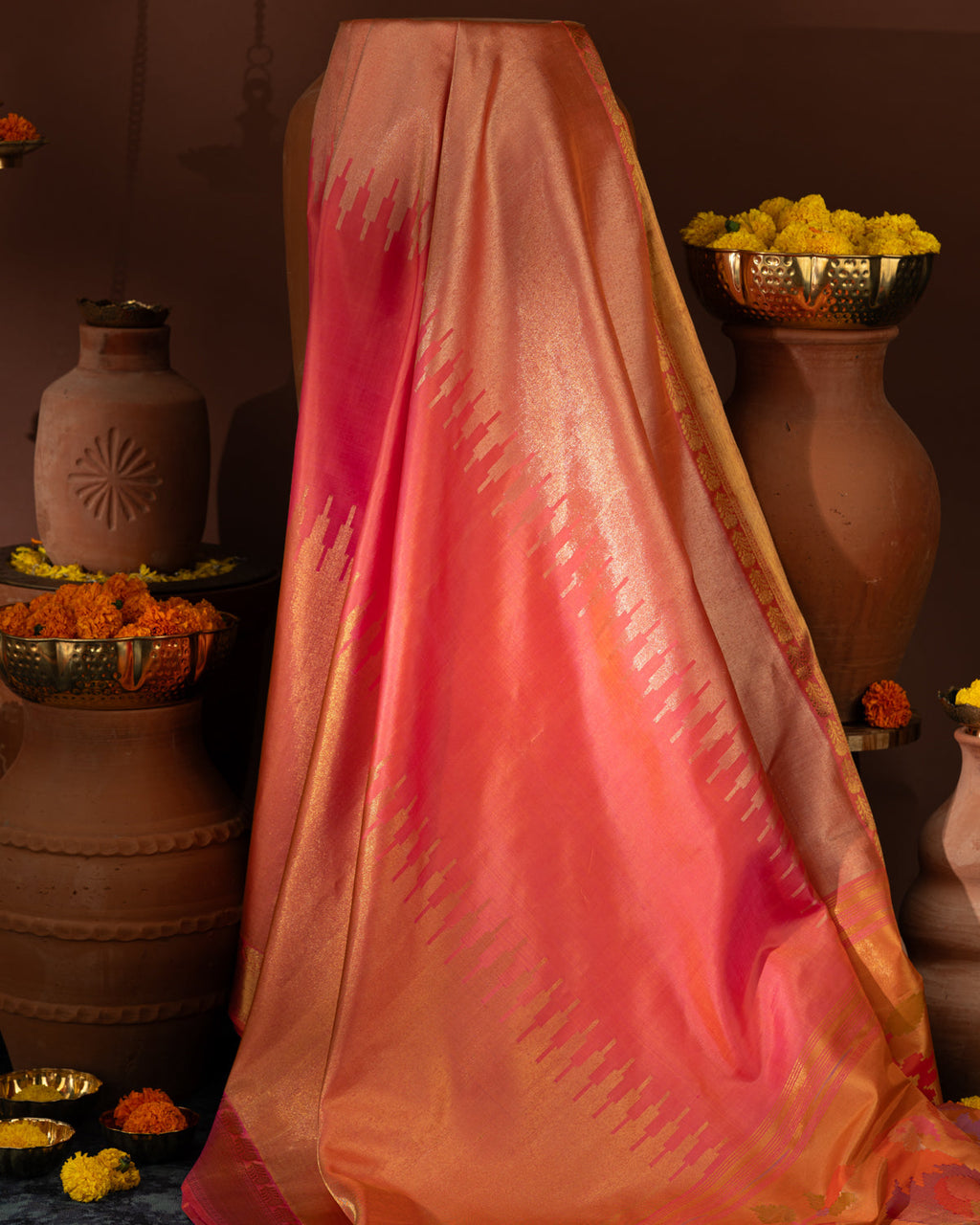 Dual Tone Pink Kanchipuram Silk Saree With Long Rich Temple Border
