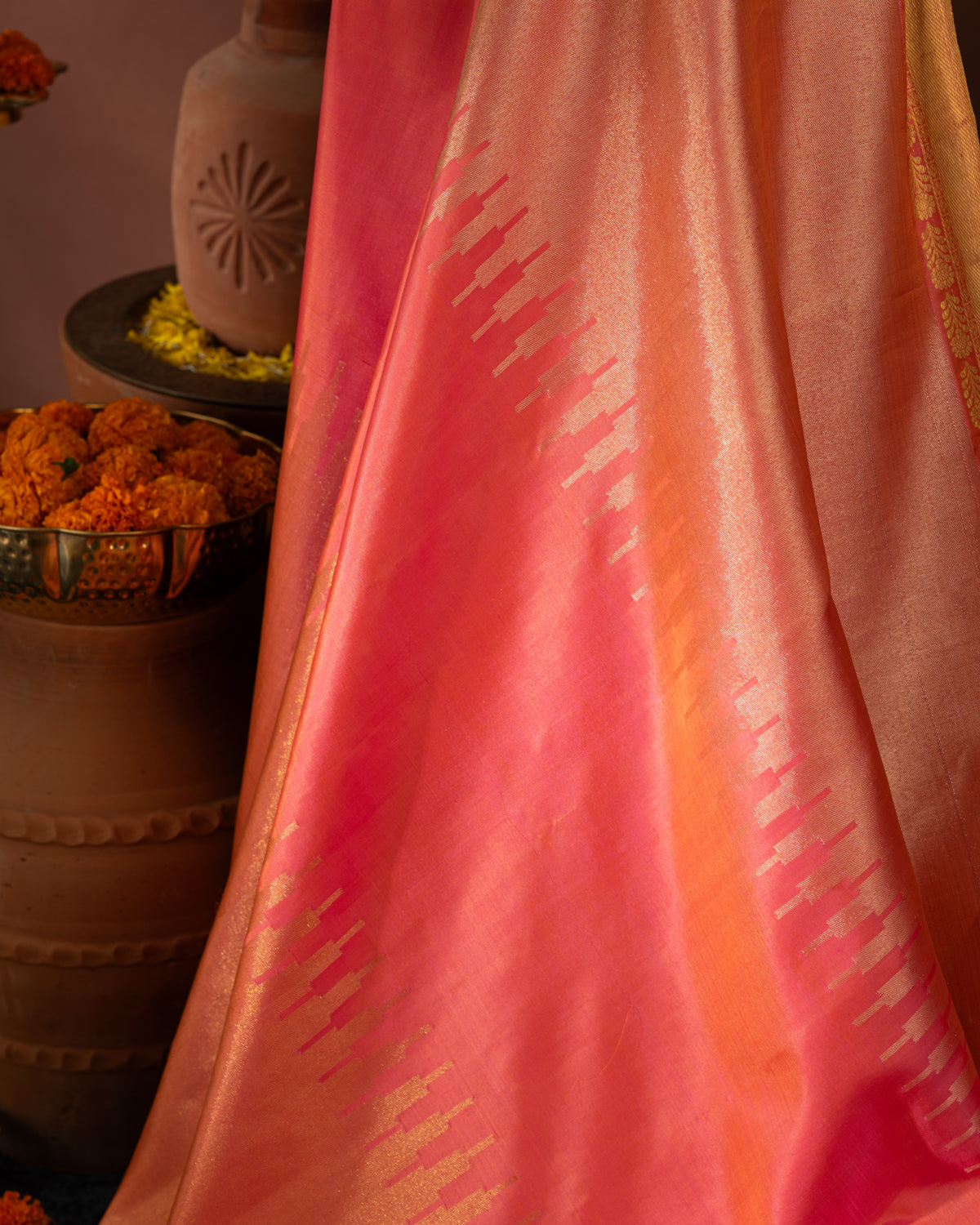 Dual Tone Pink Kanchipuram Silk Saree With Long Rich Temple Border