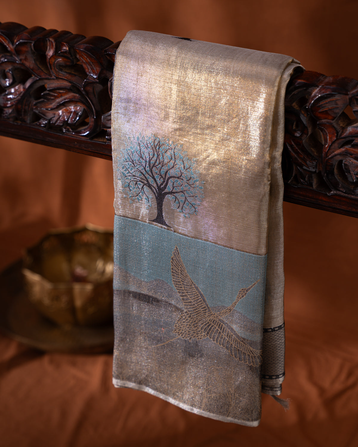 Light Gold Tissue Kanchipuram Silk Saree With Exclusive Electronic Jacquard Weaves