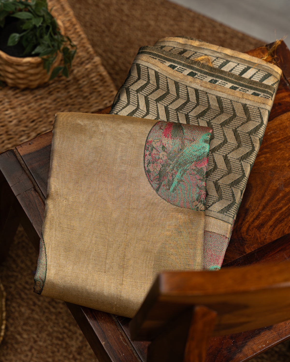Golden Tissue Kanchipuram Silk Saree With Exclusive Electronic Jacquard Weaves
