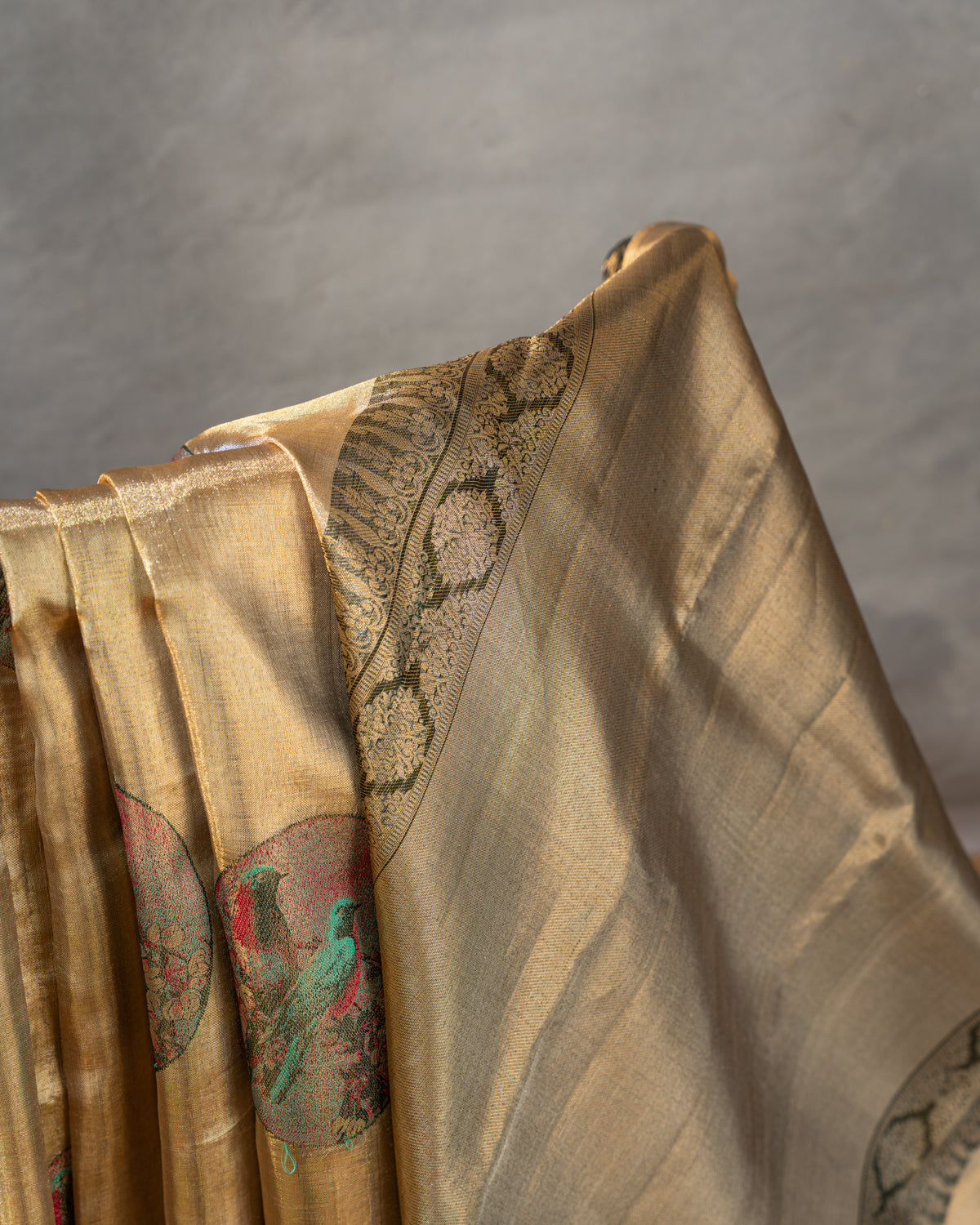 Golden Tissue Kanchipuram Silk Saree With Exclusive Electronic Jacquard Weaves