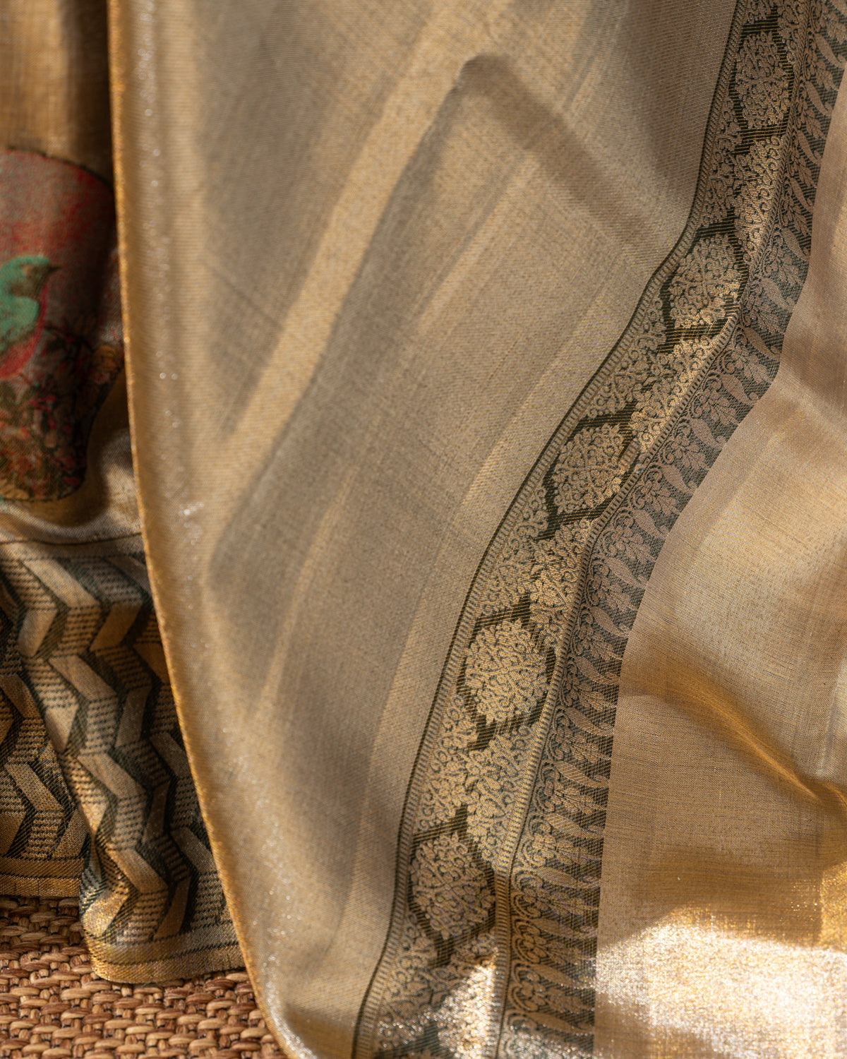 Golden Tissue Kanchipuram Silk Saree With Exclusive Electronic Jacquard Weaves
