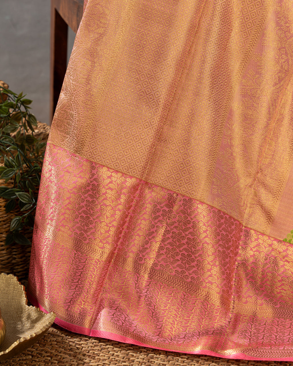 Pastel Green-Peach Pink Tissue Kanchipuram Silk Saree With Floral Motifs