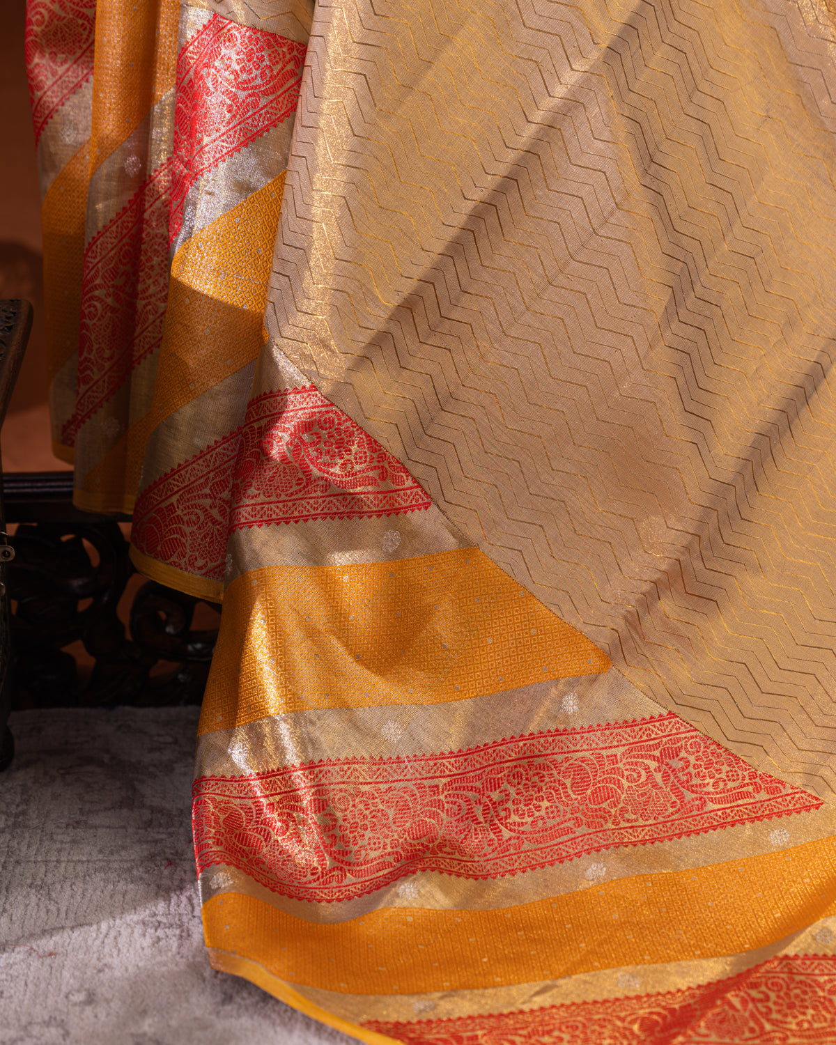Golden Tissue Kanchipuram Silk Saree With Zari Weaves
