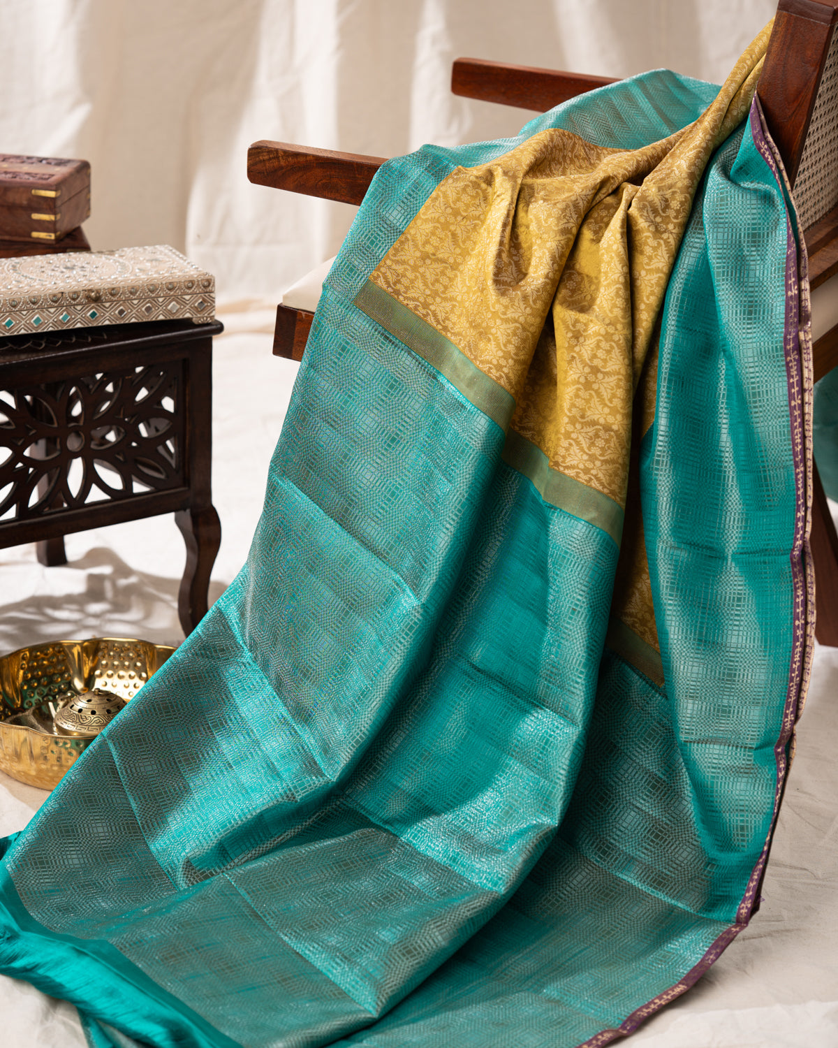 Mehendi Green Tissue Kanchipuram Silk Saree With Zari Weaves And Contrast Border