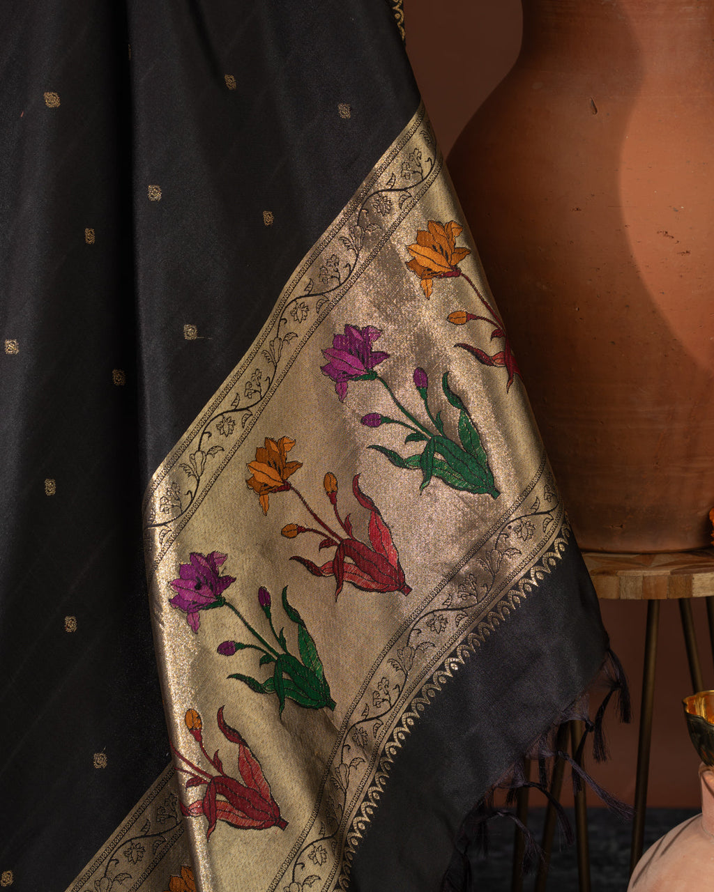 Deep Jamun Kanchipuram Silk Saree With Floral Motif Pallu