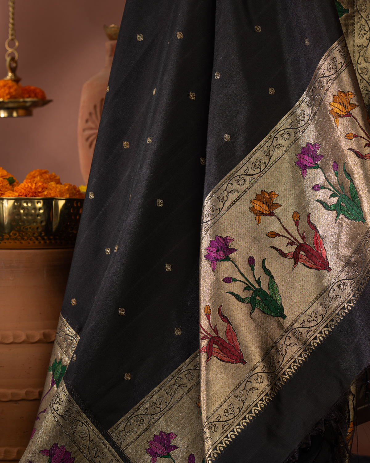 Deep Jamun Kanchipuram Silk Saree With Floral Motif Pallu