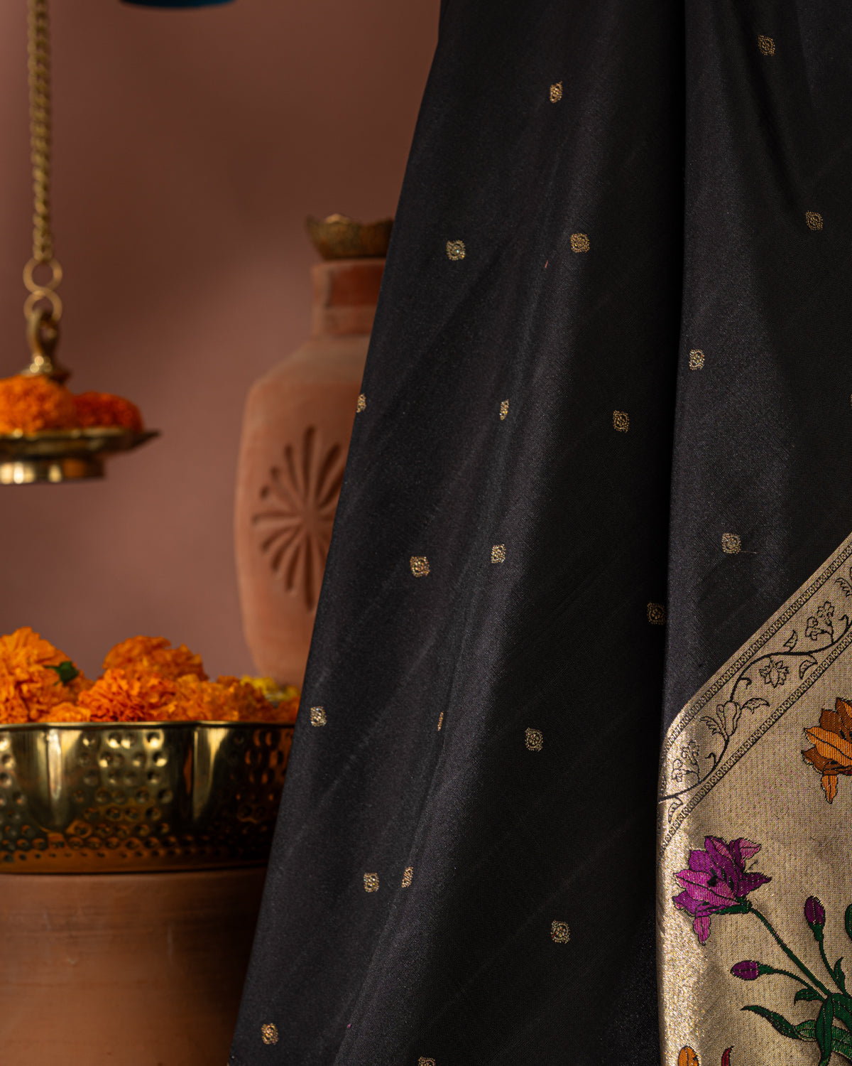 Deep Jamun Kanchipuram Silk Saree With Floral Motif Pallu