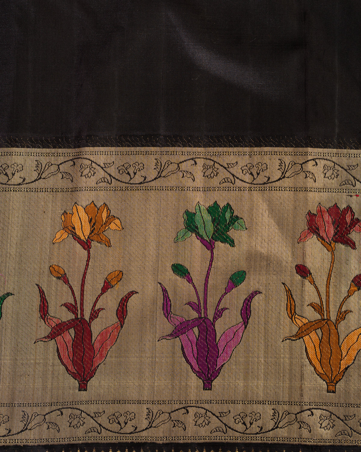 Deep Jamun Kanchipuram Silk Saree With Floral Motif Pallu