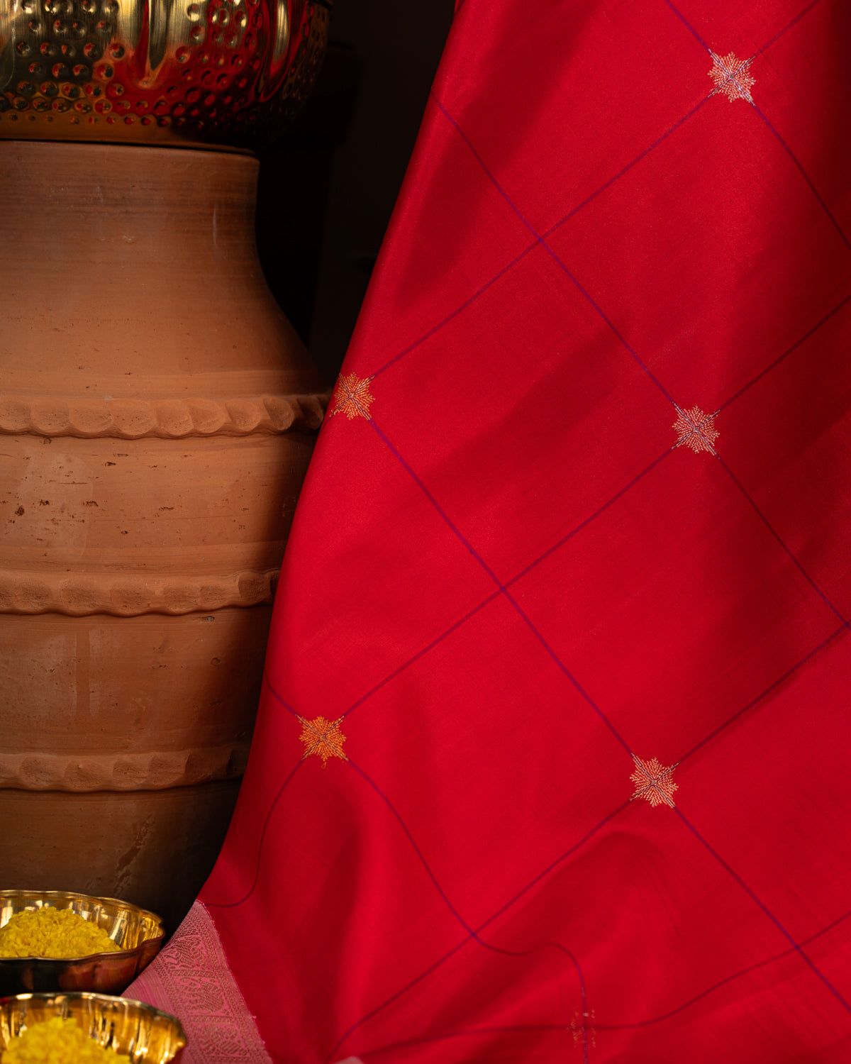 Red & Pink Kanchipuram Silk Saree With Checks & Buttas