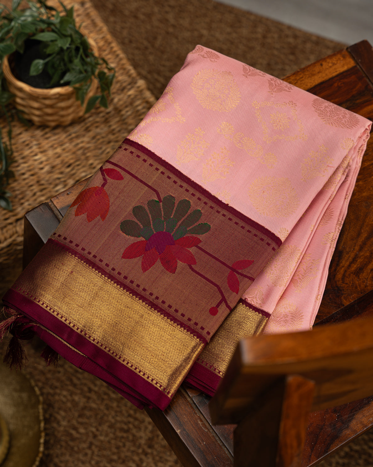 Light Pink Kanchipuram Silk Saree With Zari Weaves & Contrast Border
