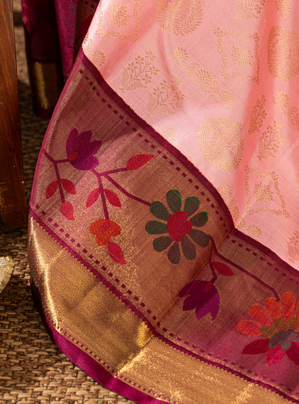 Light Pink Kanchipuram Silk Saree With Zari Weaves & Contrast Border