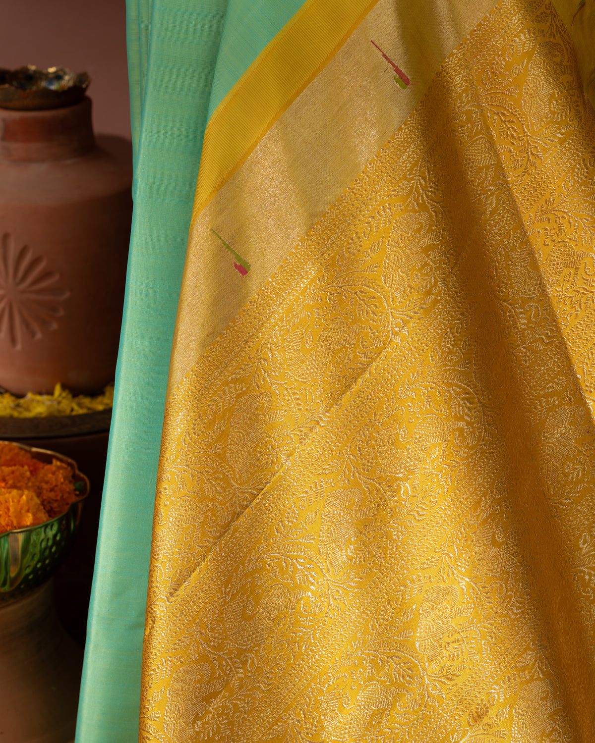 Dual Tone Teal Kanchipuram Silk Saree With Double Colour Rich Muniya Butta Border