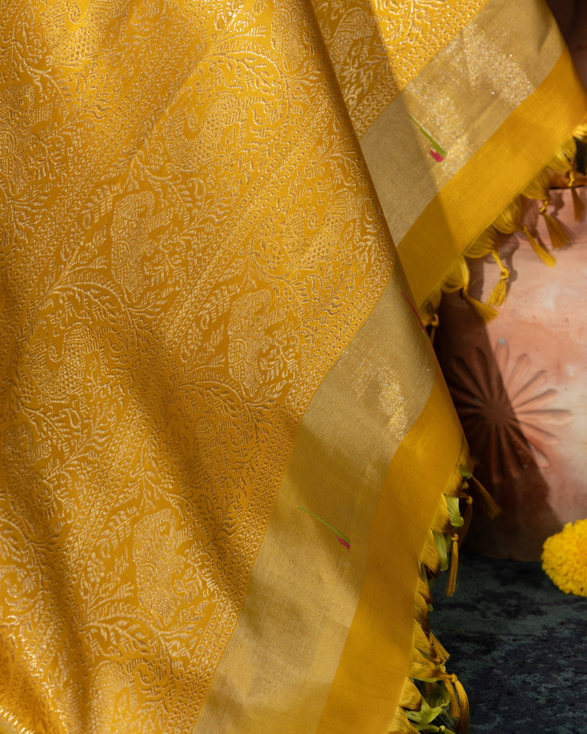 Dual Tone Teal Kanchipuram Silk Saree With Double Colour Rich Muniya Butta Border