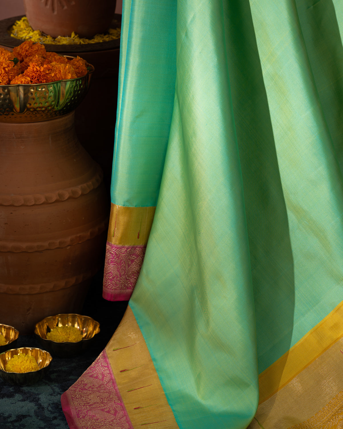 Dual Tone Teal Kanchipuram Silk Saree With Double Colour Rich Muniya Butta Border