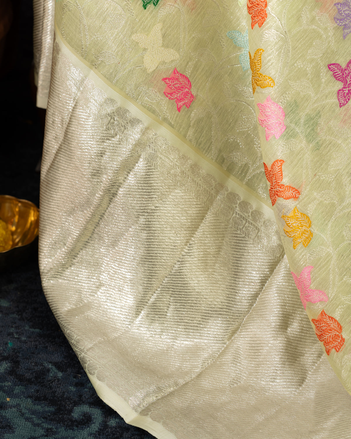 Pastel Green Kanchipuram Kora Silk With Minakari Jaal Weaves