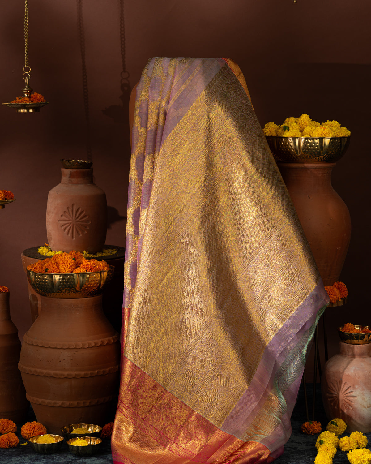 Lavender & Pink Kanchipuram Kora Silk Saree With Gold Zari Weaves