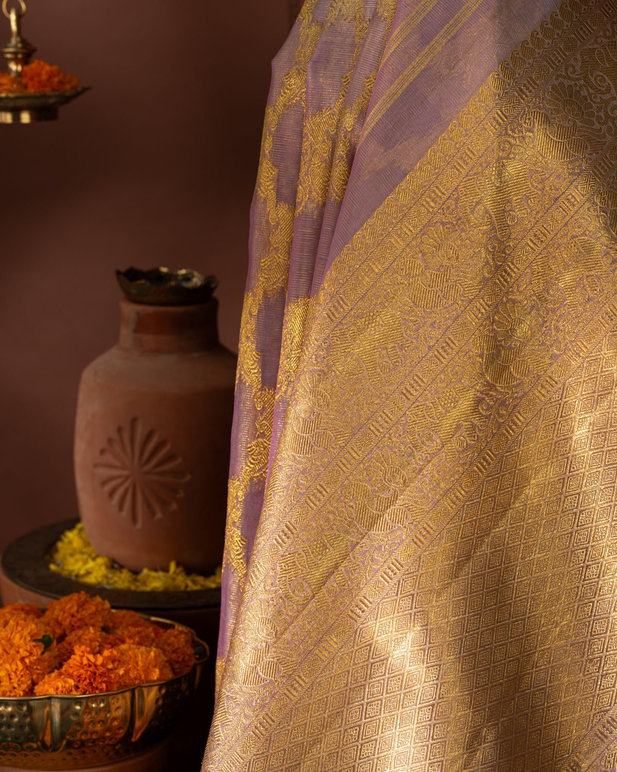 Lavender & Pink Kanchipuram Kora Silk Saree With Gold Zari Weaves
