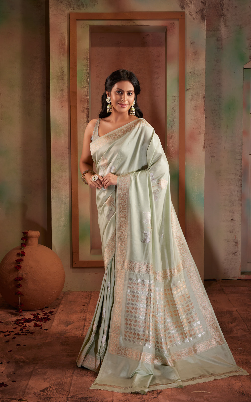 Pastel Green Banarasi Silk Saree With Kadhua Weaves