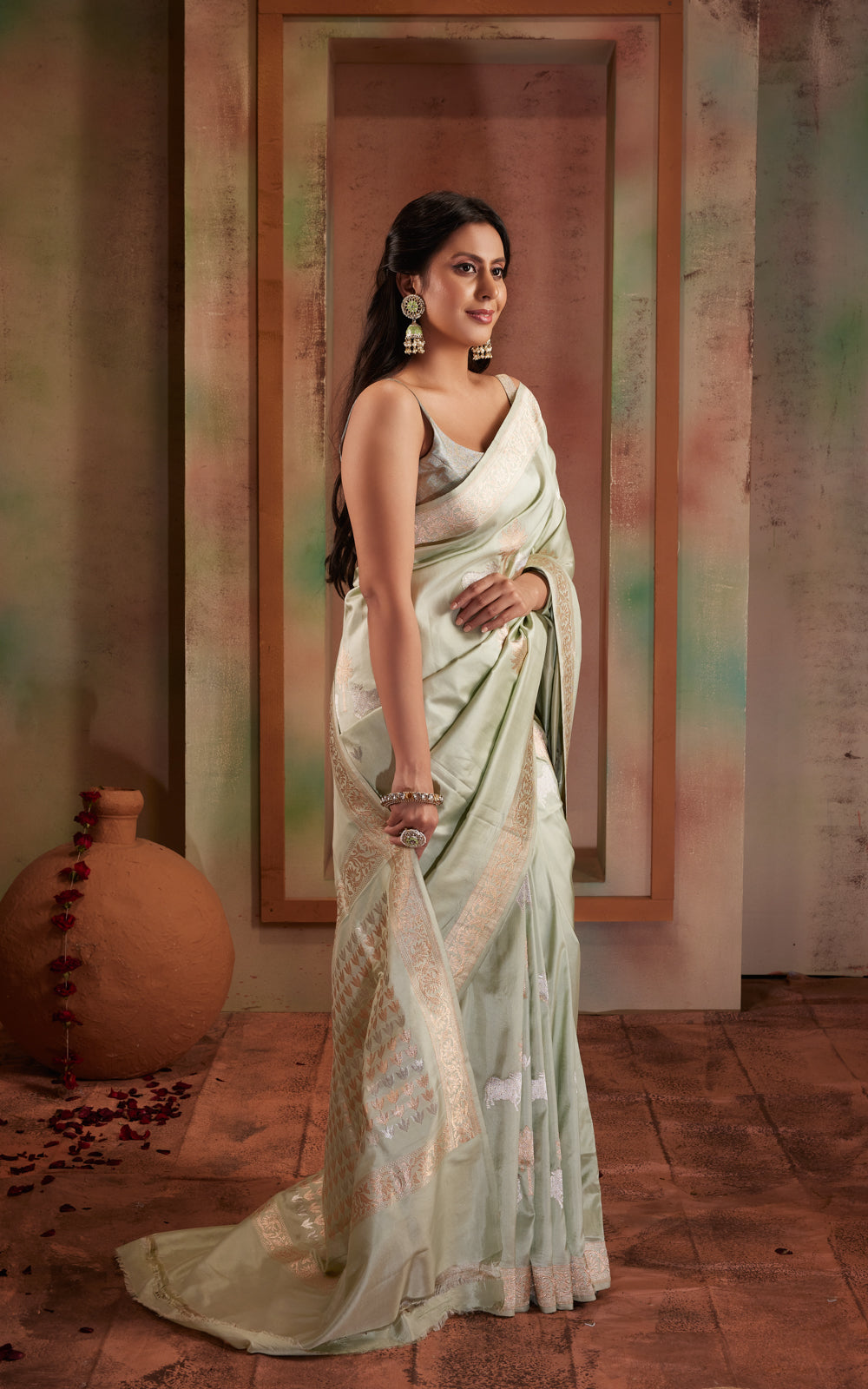 Pastel Green Banarasi Silk Saree With Kadhua Weaves