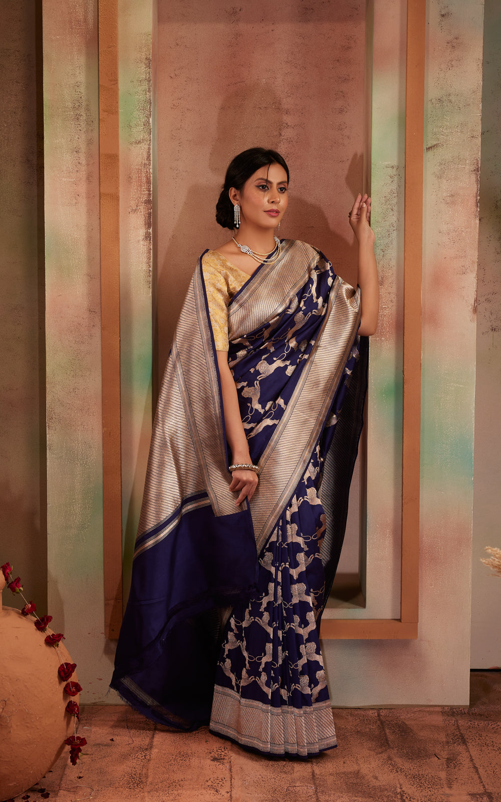 Navy Blue Banarasi Silk Saree With Kadhua Weaves