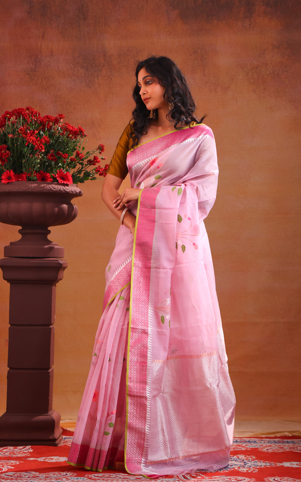Baby Pink Zari Kota Saree With Jamdani Floral Motif