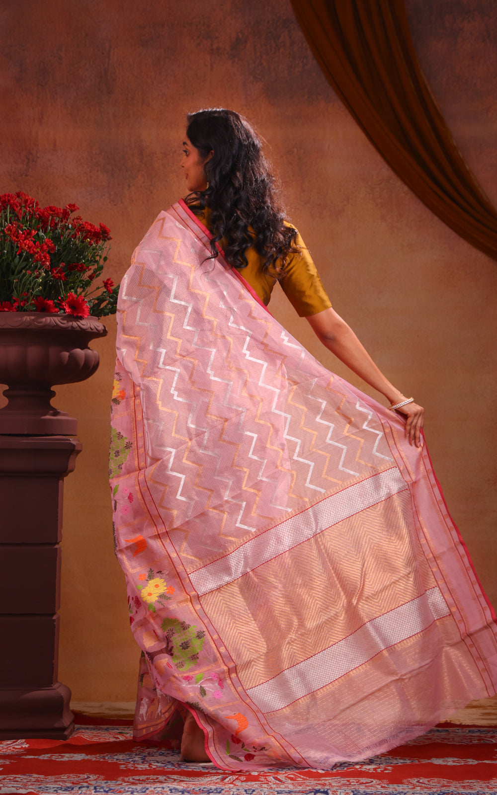 Baby Pink Zari Kota Saree With Silver & Gold Wavy Weaves