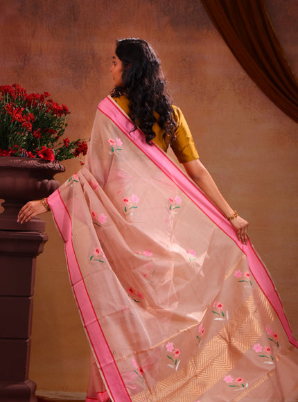 Beige & Pink Zari Kota Saree With Floral Motif