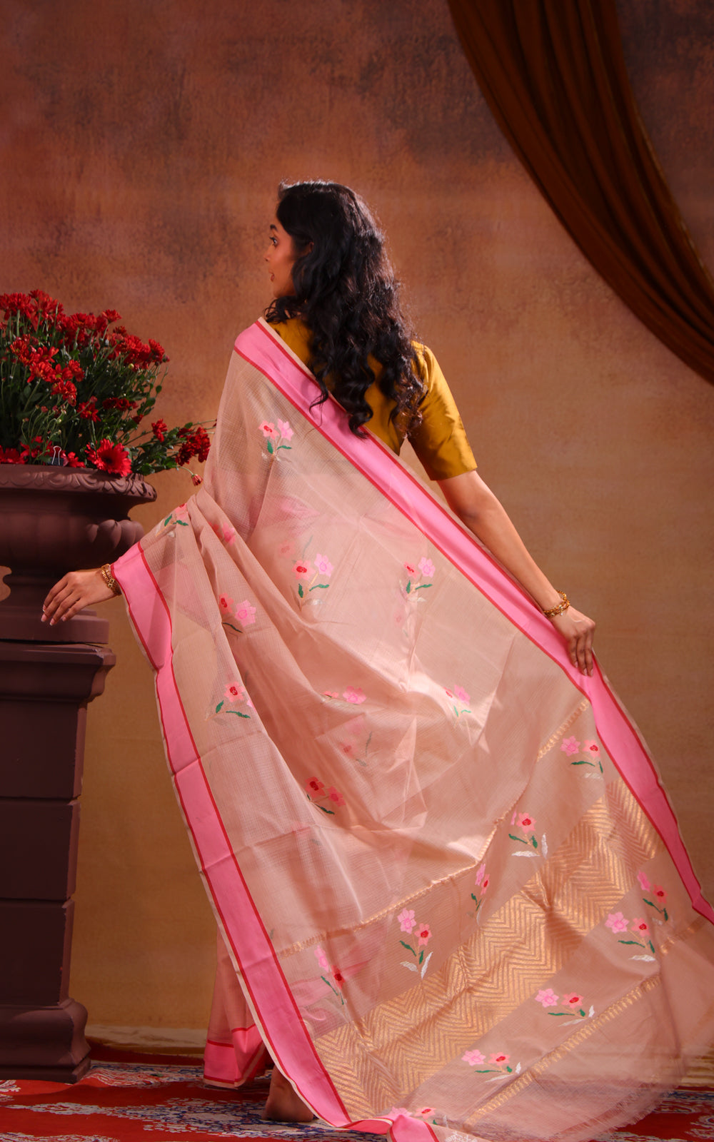 Beige & Pink Zari Kota Saree With Floral Motif