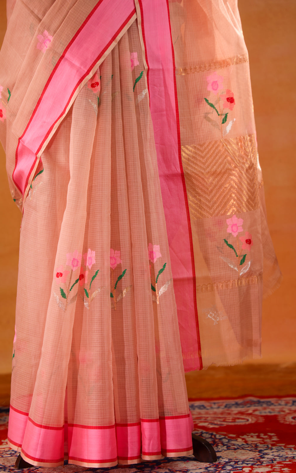Beige & Pink Zari Kota Saree With Floral Motif