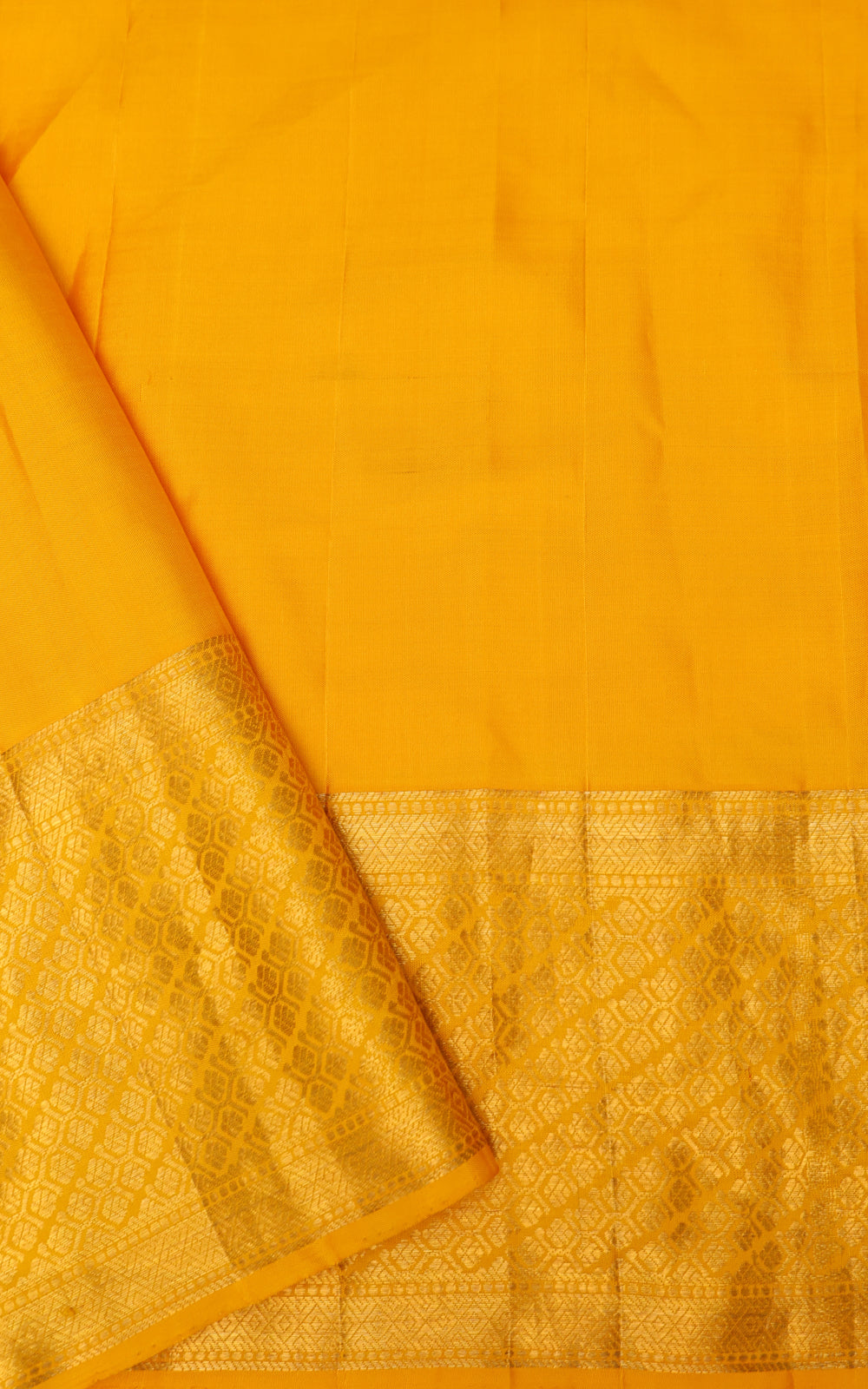 Cream & Yellow Pure Kanchipuram Silk Saree With Placement Style Bandhej