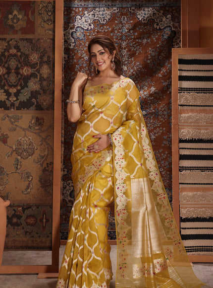 Yellow Banarasi Kora Saree With Kadhua Weaves