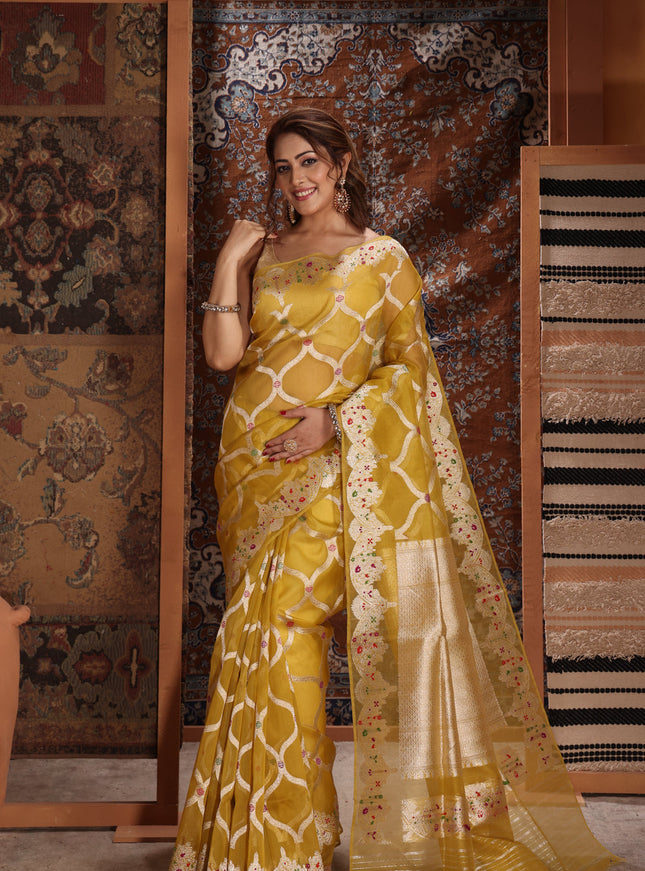 Yellow Banarasi Kora Saree With Kadhua Weaves