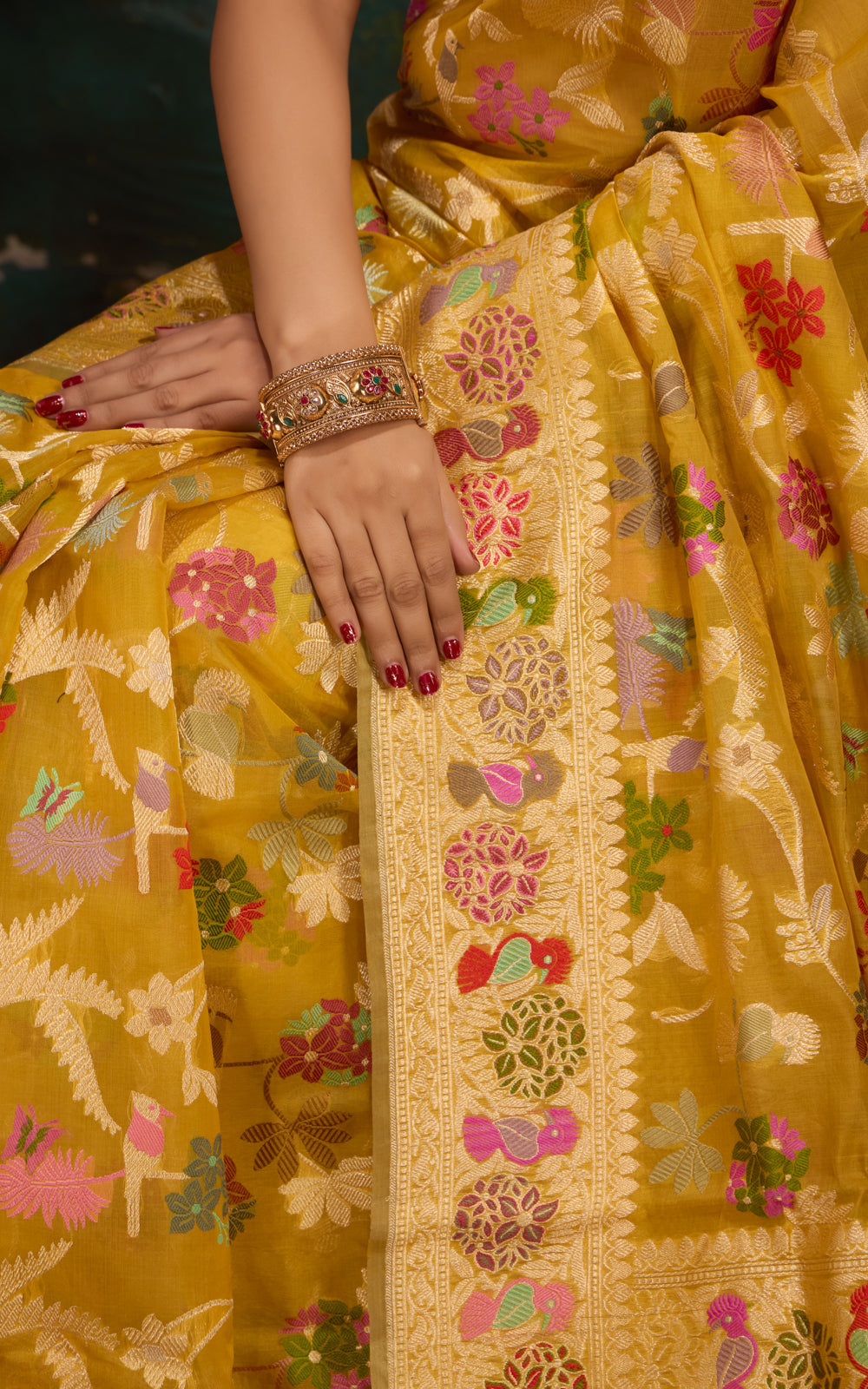 Yellow Banarasi Kora Saree With Kadhua Weaves