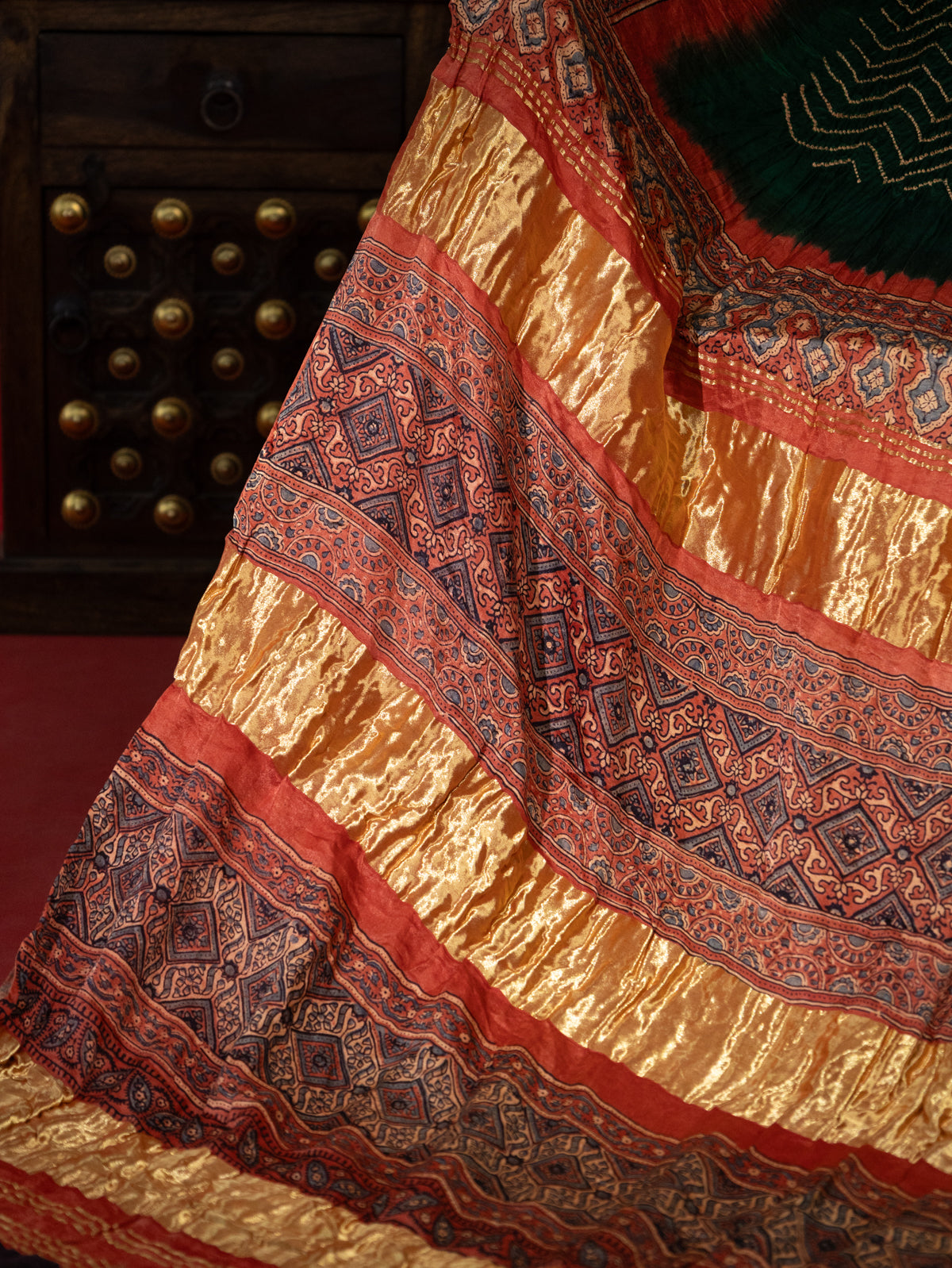 Green & Rust Gajji Silk With Allover Zig Zag Bandhej