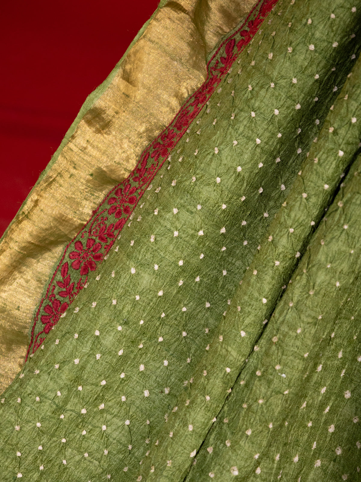 Green Tussar Silk Saree With Bandhej