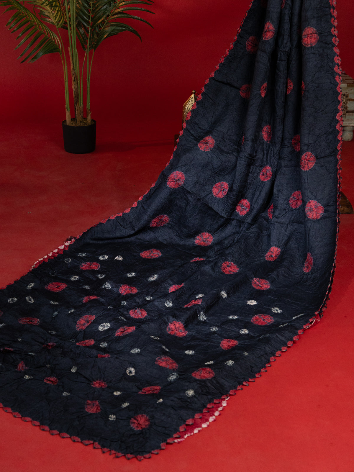 Black & Maroon Tussar Silk Saree With Shibori