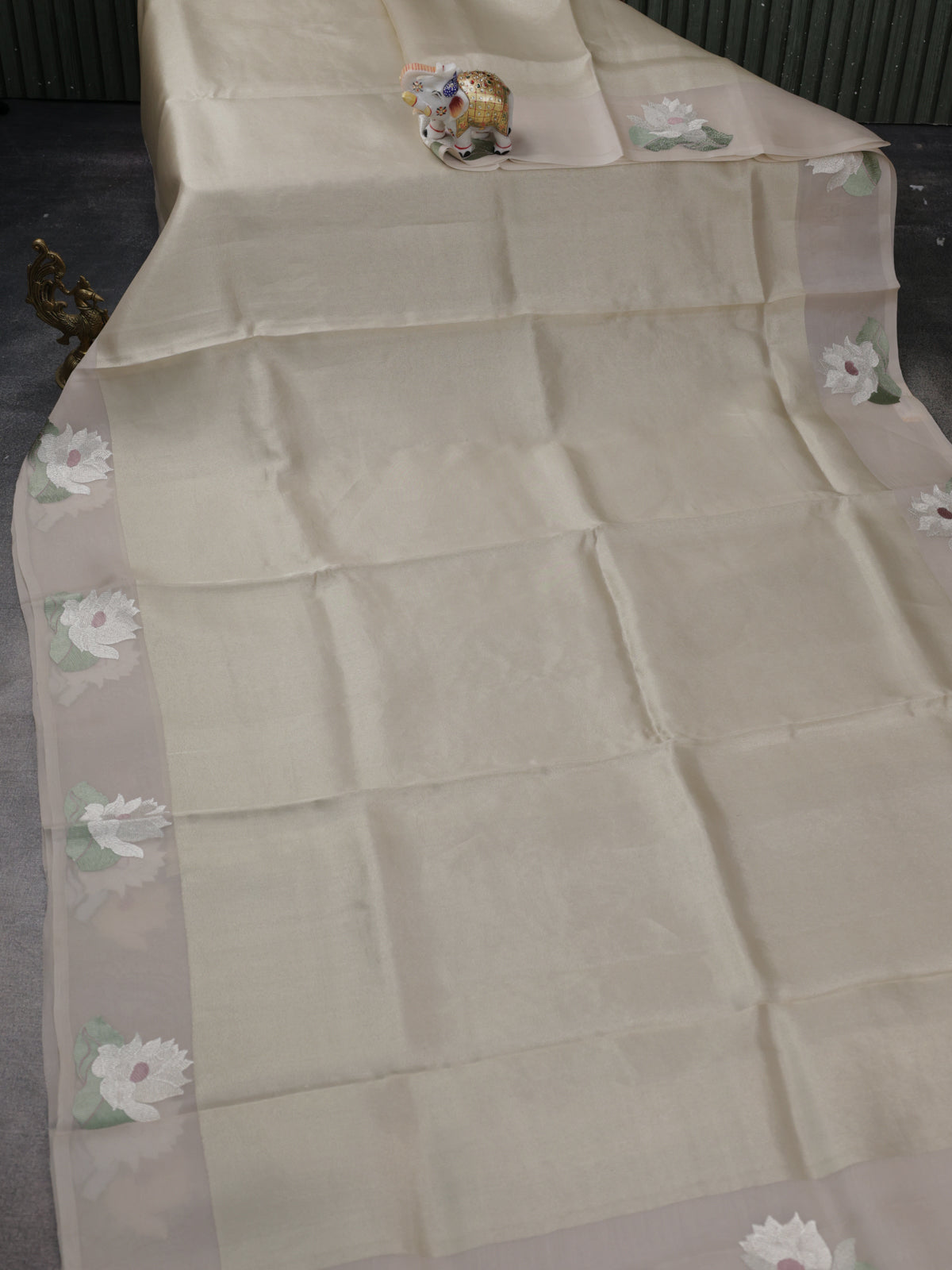Beige Pure Banarasi Tissue Organza Saree With Border Floral Embroided Butta