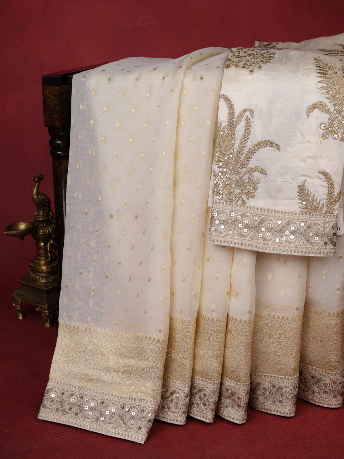 Off White Georgette Organza With Weave Butta And Fancy Border And Blouse